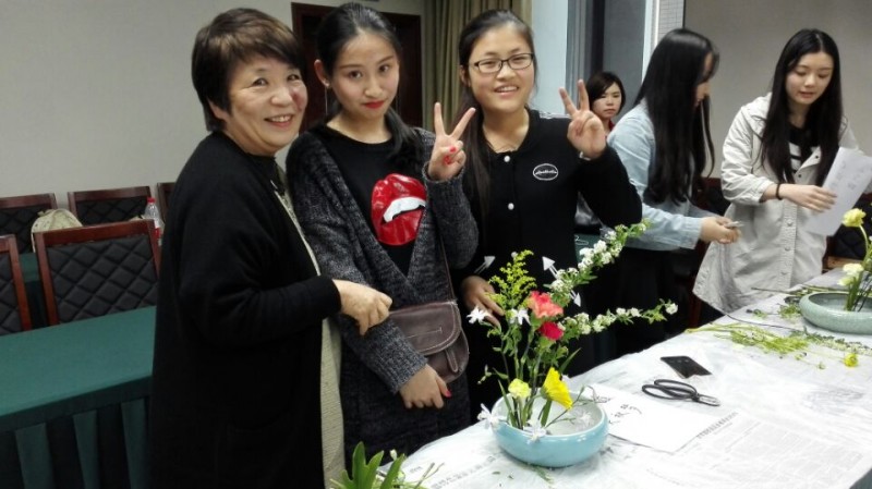 2 (2)